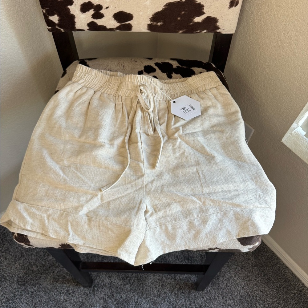 Brand new paperbag short